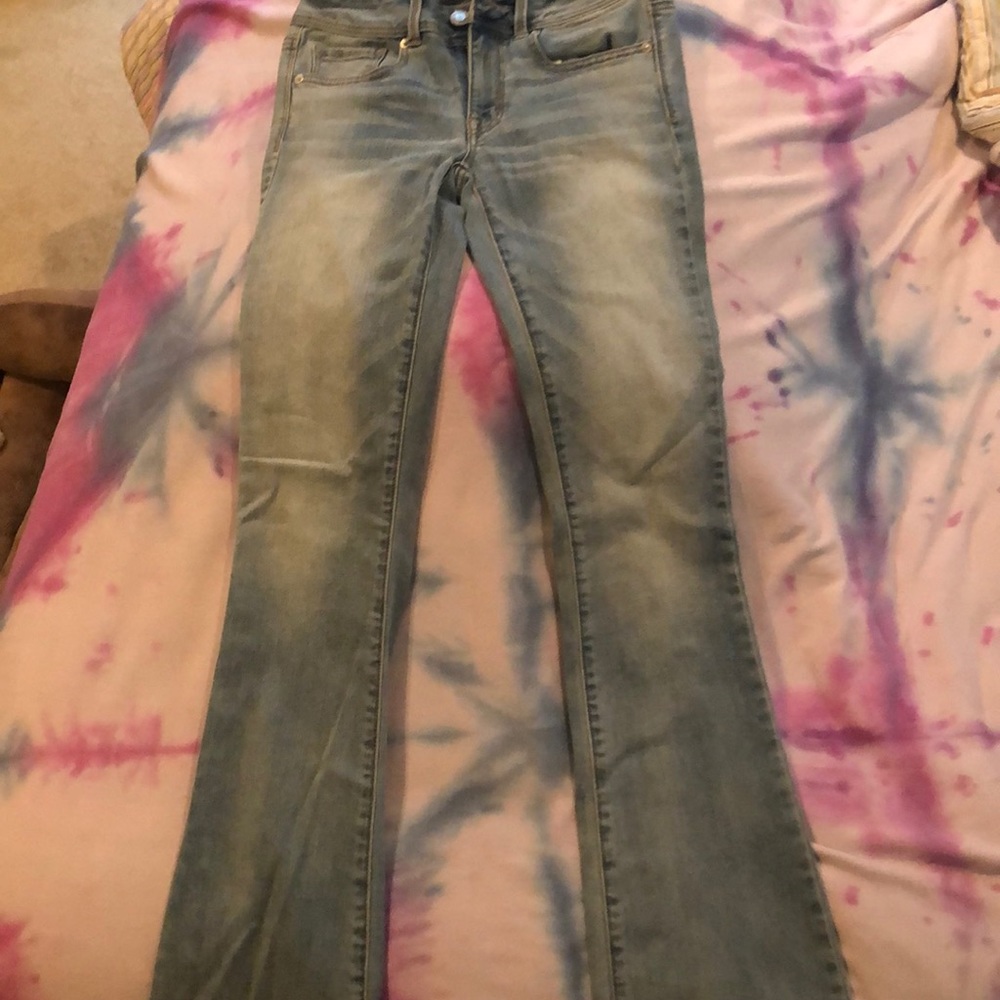 Light wash, stretchy, kick boot jeans